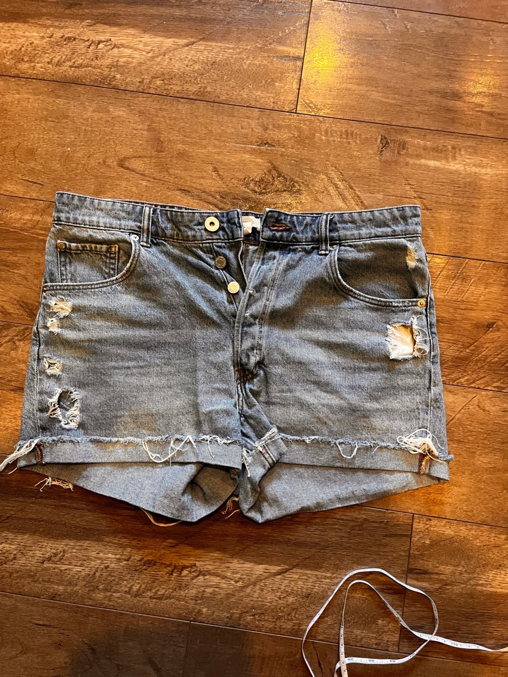 H&M denim distressed shorts